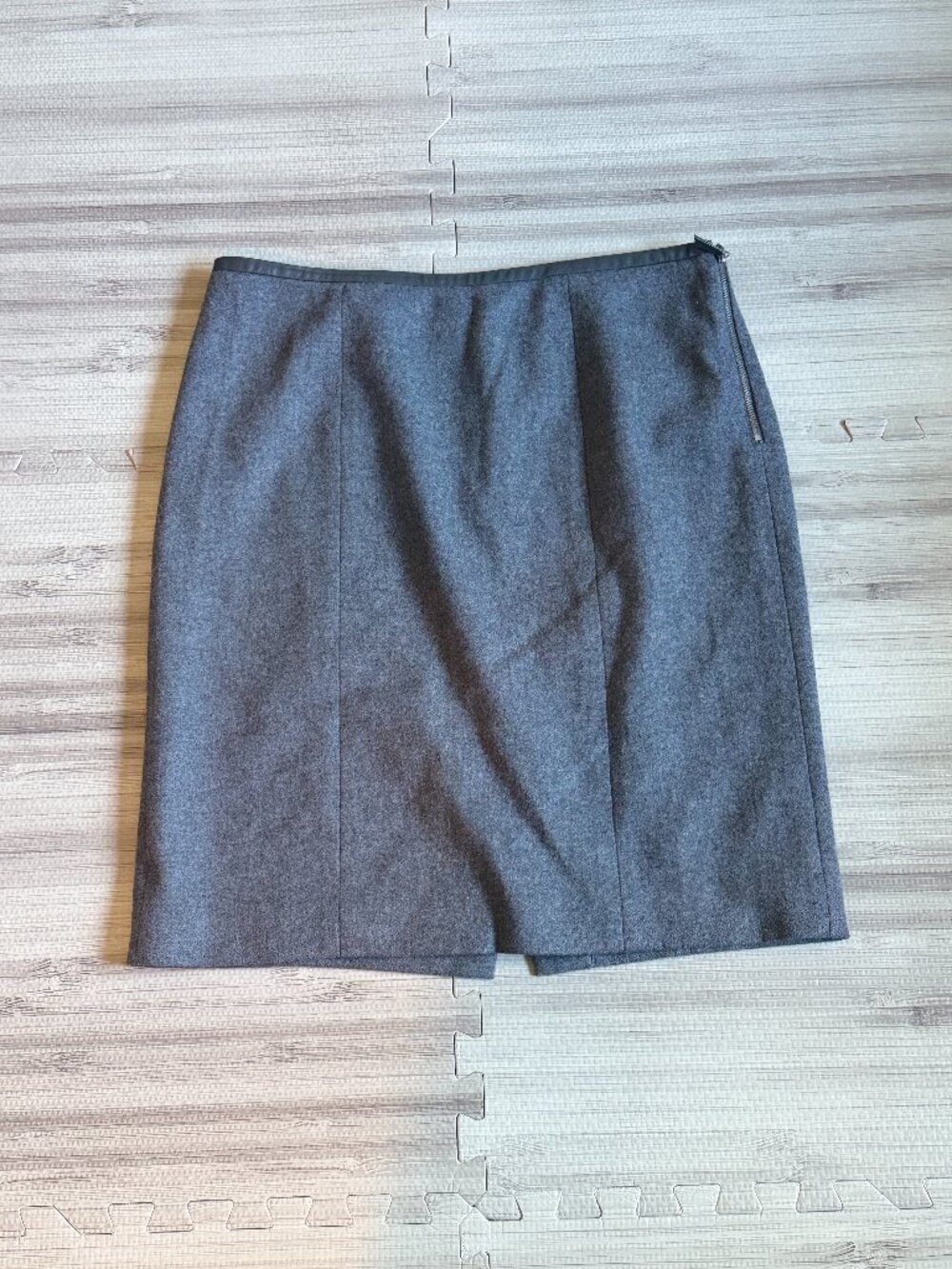 Worth New York Women's Gray Wool Blend Pencil Skirt